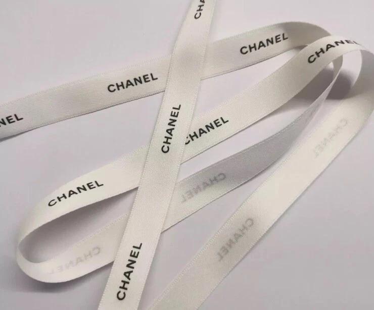 NUEVO Auténtico Chanel Clásico Cinta Blanca 2.25 Yardas Nuevo Foto 1 de 1