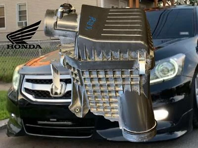 Caja de filtro de filtro de aire Honda Accord 2,4 L 2008 2009 2010 2011 2012 Foto 1 de 4