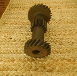 1933 1936 Chevrolet Master 6 & 1/2 ton pickup transmission cluster gear 590655 - Picture 1 of 11