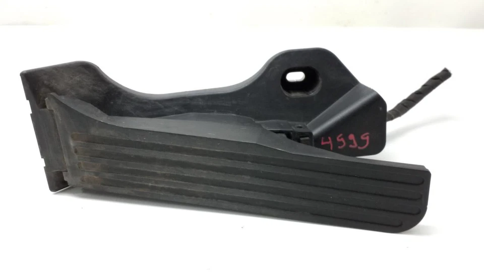 Potenciómetro de pedal del acelerador Volkswagen Tiguan 2011-2016 1K1723503AT Foto 1 de 3