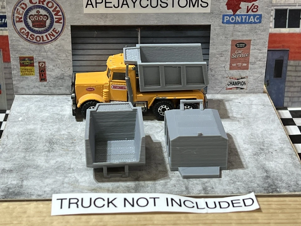 Matchbox Superfast No. 19 Peterbilt Quarry Dump Truck 2 beds - Image 1 of 4