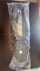 Cressi zaino grouper nero, Volume: 90L | Dimensioni: 113x32x 26 cm | Peso: 1.9kg - Foto 1 di 3