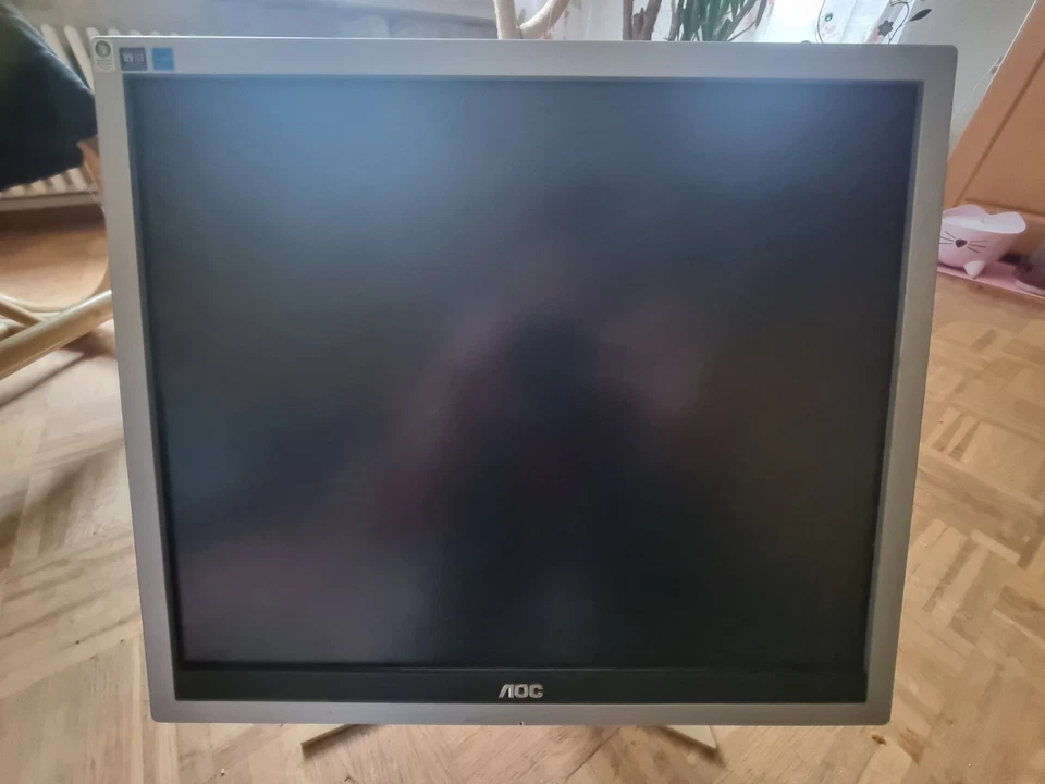 AOC Monitor 19 Zoll Bildschirm 75 Hz 1280x1024 16:9 - Bild 1 von 4