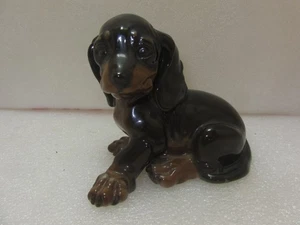 ROSENTHAL Seated Dachshund #1909 Designed by Georg Kuspert - Picture 1 of 4