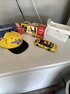 Steve Park 2001 #1 Pennzoil 1/24 Including “Autograph Steve Park” Ball Cap - Picture 1 of 17