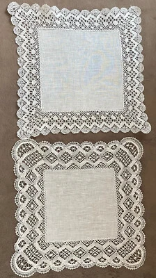 lot de 2 napperons brodés main ancien 24cm x 24cm - Photo 1/3