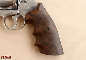 KSD Marke Colt Python (Vor 2020) kompatible Wurzel-Nussbaumgriffe - Bild 1 von 3