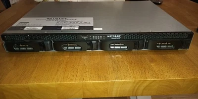 Netgear ReadyNAS RN2120v2 + 16TB WD Red + D-Link DGS-1026MP PoE Switch – Rack 1U - Immagine 1 di 4