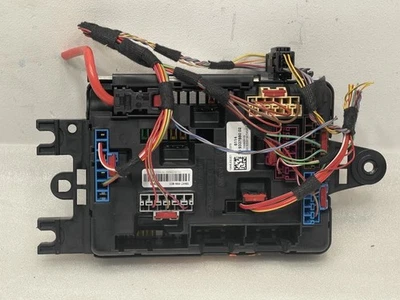 BMW 428I 2015 cabina caja de fusibles multifunción relé cubierta tapa montada 52690 Foto 1 de 4