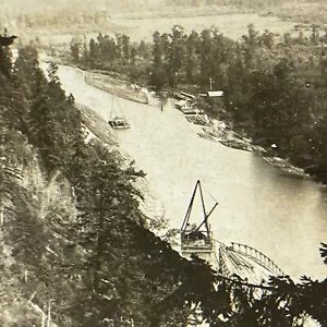 ¿Balsas Robertson de Hammond Lumber? / Tarjeta Benson Rafts The Slough Stereoview - Imagen 1 de 7