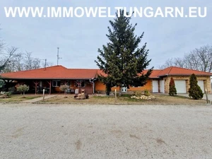 Wunderschönes Haus - ideal für die Tierhaltung und Selbstversorger – 17 Hektar L - Bild 1 von 24