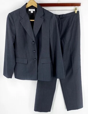 Traje Travis Ayers para Dressbarn para mujer talla 8 gris a rayas blazer y pantalones  Foto 1 de 4