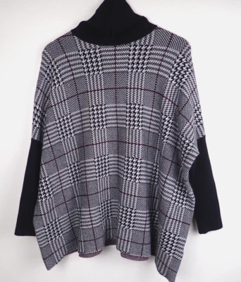 Joseph A. Women's M Petite Relaxed Oversized Turtleneck Sweater Boxy Black Red - Image 1 of 4