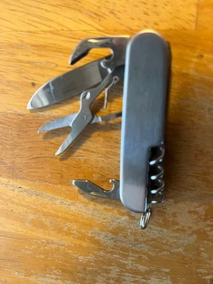 Navaja de Bolsillo Multiherramienta Pequeña De Colección-Asociación Cárcel Región Occidental. de Virginia  Foto 1 de 4