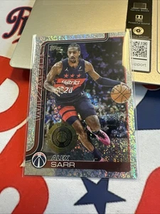 Alex Sarr 2025-26 Topps Flagship Sandglitter Foil #96 - Foto 1 di 2