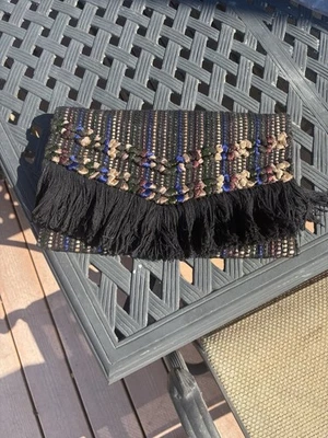 STELLA & DOT Cartera Boho Bolso sin asas Multicolor Metálico Tejido Flecos Borde Sobre  Foto 1 de 4