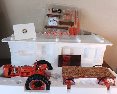 Franklin Mint Halloween Haunted Hayride H Model Farmall Tractor Farm Country - Image 1 of 4
