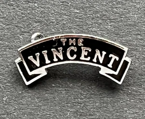 MOTORCYCLE Pin Badge VINCENT - Picture 1 of 2
