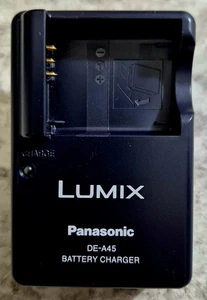 Panasonic Lumix DE-A45 Camera Battery Charger - Bild 1 von 2