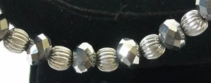 Faceted Hematite Color And Silver Tone Bead Stretch Bangle Bracele 8 1/2" - Picture 1 of 2