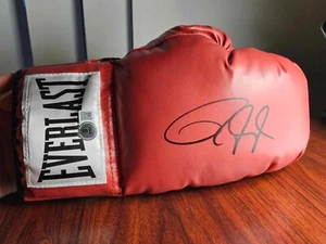 Roy Jones Jr. Signed Everlast Boxing Glove (Beckett Witnessed) - Picture 1 of 6