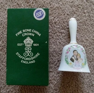 1982 Crown Staffordshire England Fine Bone China Charles & Princess Diana Bell - Picture 1 of 6