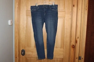 BASS Skinny Fit Power Stretch Blue Denim Jeans - Size 14 NWT - Picture 1 of 4