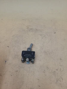 Eaton Cutler Hammer MS35059-23 8824K14 Toggle Switch - Picture 1 of 5