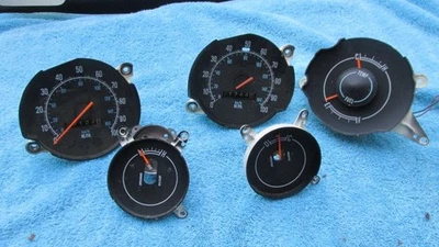 Chrysler 1979 velocímetro medidores 300 Dodge Magnum GT 1978 Mopar Córdoba Foto 1 de 2