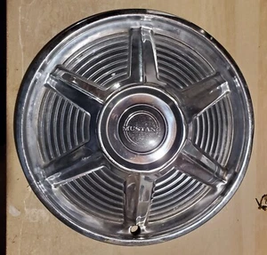 Old Original 1965 Ford Mustang Hubcaps 65 Mustang Center Caps/Hubcaps  - Picture 1 of 8