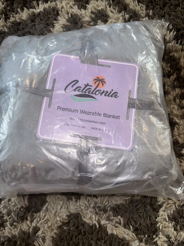 Catalonia Wearable Blanket With Sleeves and Pocket Soft Fleece Mink Micro Plush