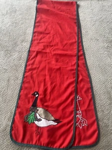 Vintage Goose Handmade Christmas Table Runner Red - Picture 1 of 1