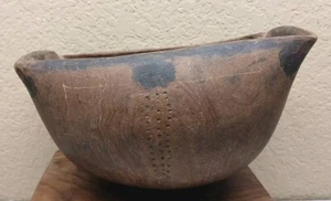 Rare, Medium Size, Antique Turkana Bowl  Kenya, Hand Carved From Hard Wood.  - Picture 1 of 14