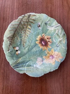 Spode Plate Floral Haven 9.25” Embossed Sculpted Scallop Edge Butterfly Spring - Picture 1 of 6