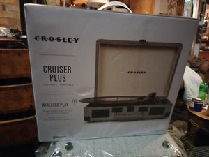 Crosley CR8005F-BU Cruiser Plus Vintage Bluetooth Turntable, Herringbone - Picture 1 of 3