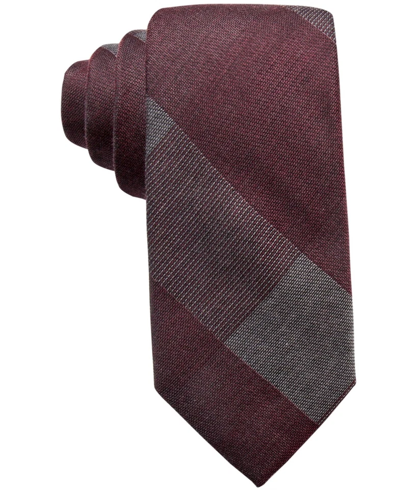 Corbata autoatada a cuadros Ryan Seacrest Addison para hombre, roja, talla única Foto 1 de 1