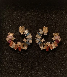 Stunning Vintage Semi Hoop Rainbow Multicolour Rhinestone Earrings Gold Tone - Picture 1 of 4