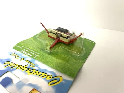 MAISTO 1/64 FARMALL IH RED / WHITE CORN PLANTER 4 ROWS FOR TRACTOR - Image 1 of 3