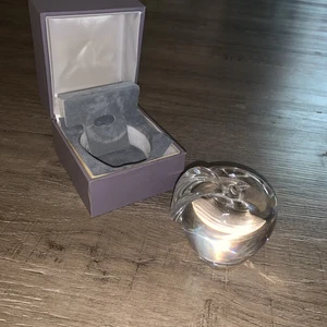 Astral Art Glass Apple paperweight 3” Full Lead Hand Made Crystal Original Box - Picture 1 of 4