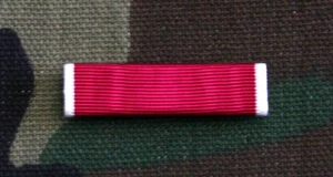 BARRA DE CINTA MEDALLA LEGIÓN AL MÉRITO - Imagen 1 de 1