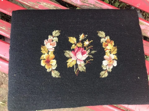 VINTAGE BLACK WITH PINK & CREAM NEEDLEPOINT ROSES BENCH CUSHION WITH WOOD BOTTOM Cover
