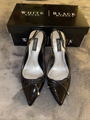 Tacones lazos de charol negro Meredith de la Casa Blanca Black Market talla 5,5 M Foto 1 de 2