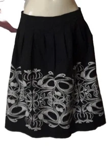 COLORADO Size 8 Pleated Drop Waist Midi Skirt Side Zip Cotton Black patterned - Picture 1 of 6