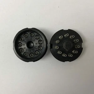 11 PIN RELAY BASE PLUG x1PC (B13) - Picture 1 of 1