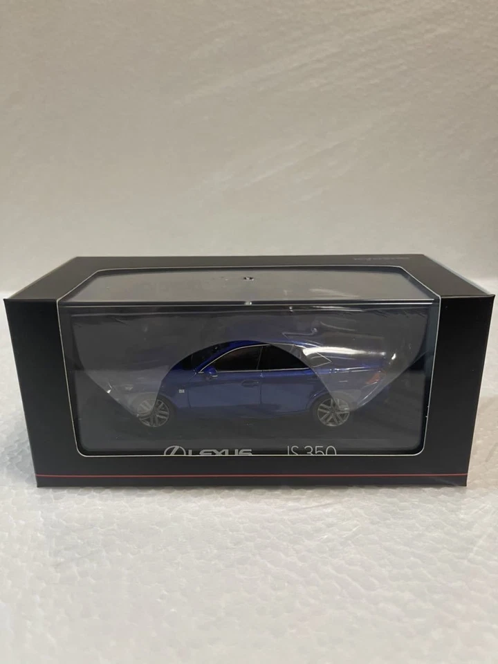 Kyosho 1/43 Lexus IS350 F Sport Mini Car Modello Blu Metallizzato Nuovo... - Immagine 1 di 1