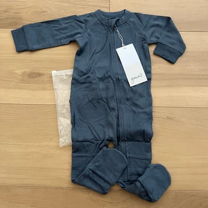 NWT Goumi Kids Midnight Baby Footie SZ 6-12 mo Blue Bamboo Zippy Sleeper - Bild 1 von 3