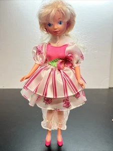 Mattel 1987 PEPPERMINT ROSE 10" bambola bionda vestito rosa vintage R5 - Foto 1 di 5