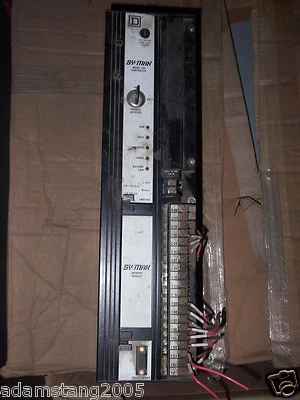 SQUARE D 8020 SCP111 SY/MAX MODEL 100 CONTROLLER WITH MEMORY MODULE - Image 1 of 2