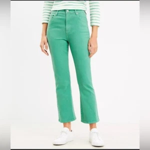 Women’s Loft The Kick Crop Green Jeans Size 29/8 EUC - Picture 1 of 10