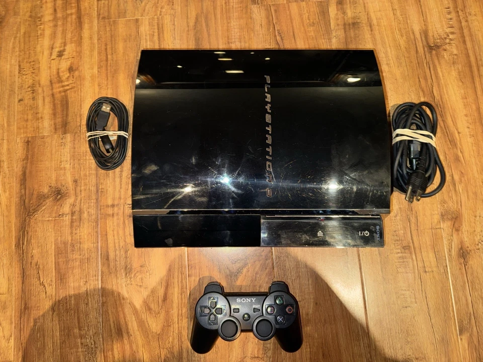 Sony PlayStation 3 PS3 CECHA01 60 GB Console Backwards Compatible W/Controller - Image 1 of 3